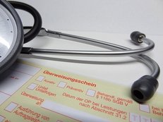 Arzt, Stethoskop, �berweisungsschein