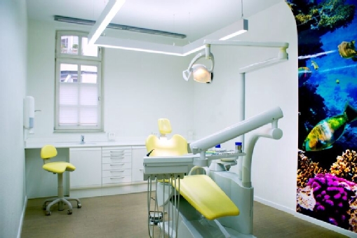 Zahnarztparxis Jochen Holz - Behandlungsraum 1