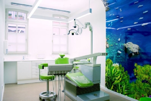 Zahnarztparxis Jochen Holz - Behandlungsraum 5