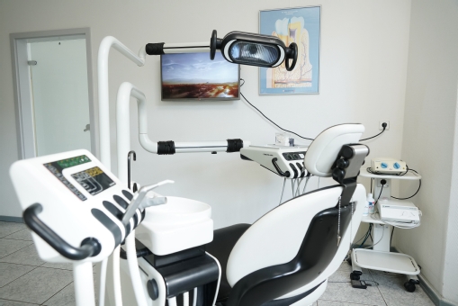 Zahnarztpraxis Baron - Behandlungsraum 2