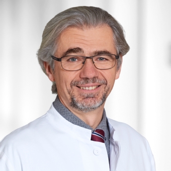 Neurologie: Dr. med. Benjamin Bereznai, PhD