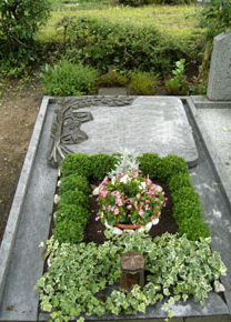 Klaus Leyendecker, Friedhofsgärtnerei