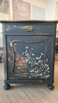 ZIERRAT – Kreidefarbe, Workshops & Mehr